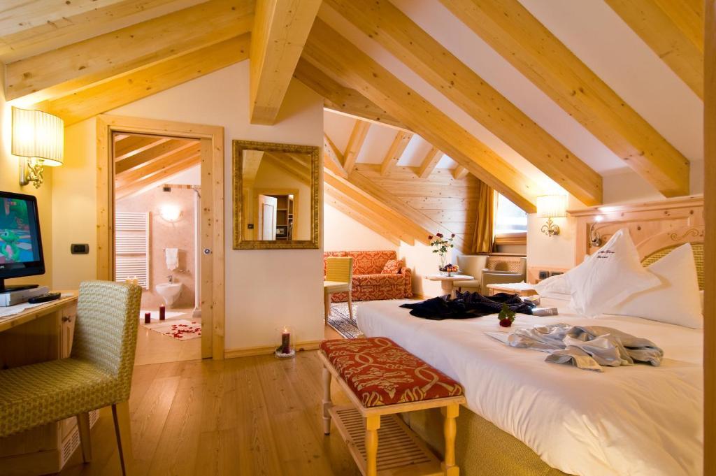 מדונה די קמפיליו Boutique Hotel Diana מראה חיצוני תמונה