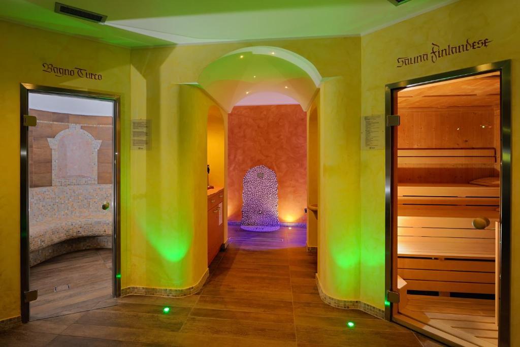 מדונה די קמפיליו Boutique Hotel Diana מראה חיצוני תמונה